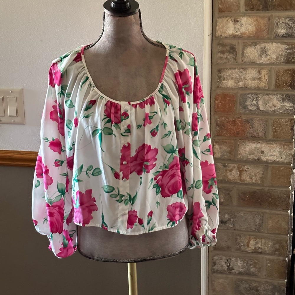 last kiss Pink Floral Peasant Blouse on White